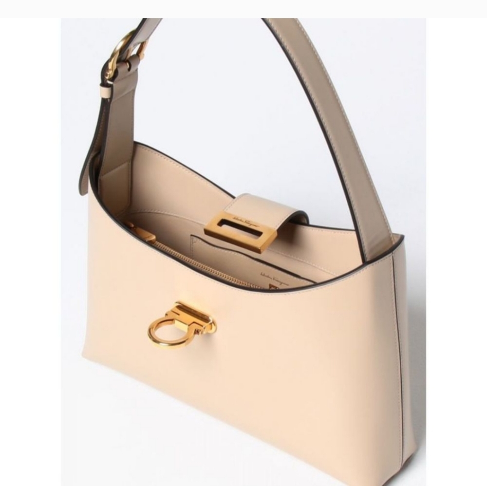 NWT Ferragamo Shoulder Bag Woman Beige - Picture 4 of 4